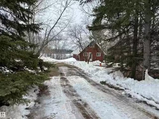 House for sale in Alberta