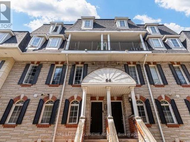 Townhouse for sale in Woburn, Ontario