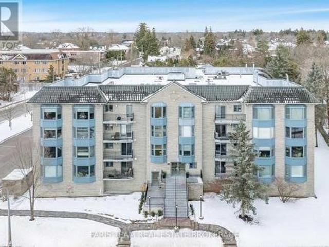 Condo for sale in York, Ontario