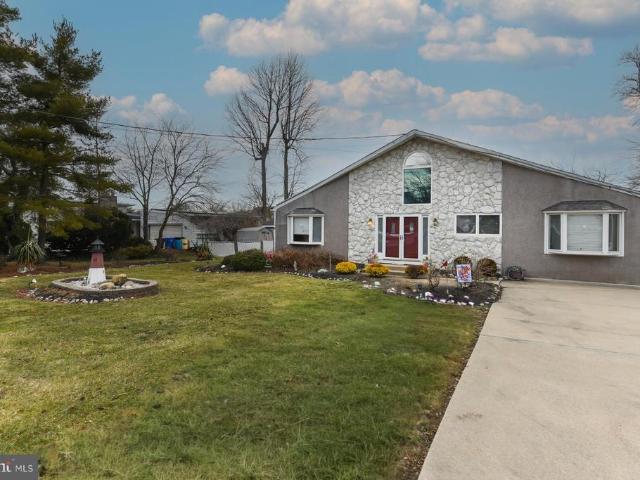 House for sale in Woodbury Heights, New Jersey
