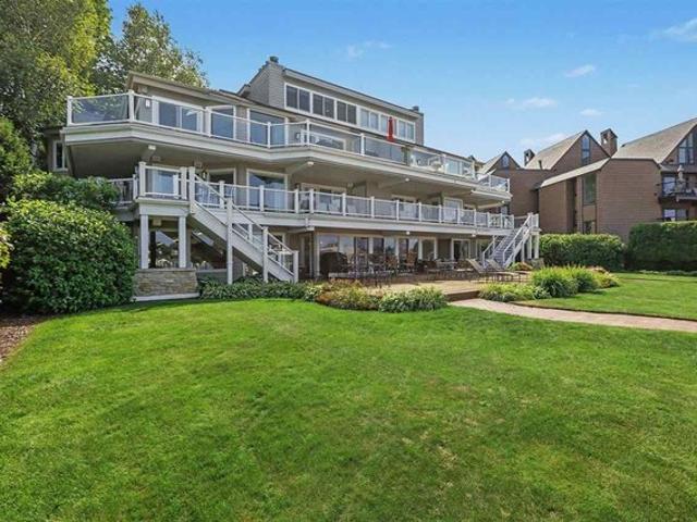 Condo for sale in Charlevoix, Michigan