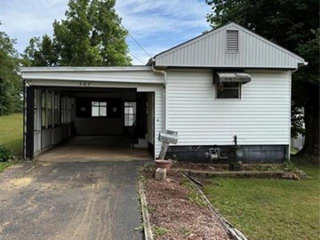 House for sale in Fredericktown, Missouri