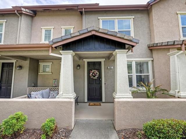 Condo for sale in Folsom, Sacramento County