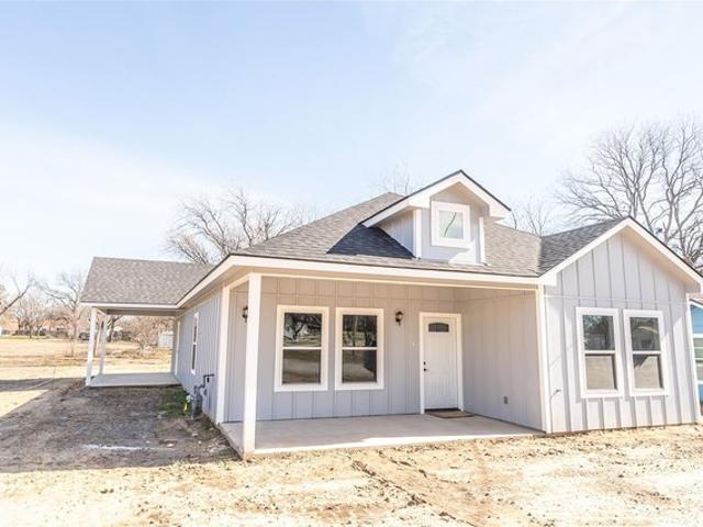 House for sale in Nocona, Texas