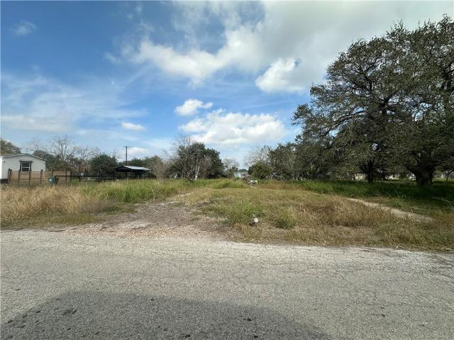 Land for sale in Woodsboro, Texas