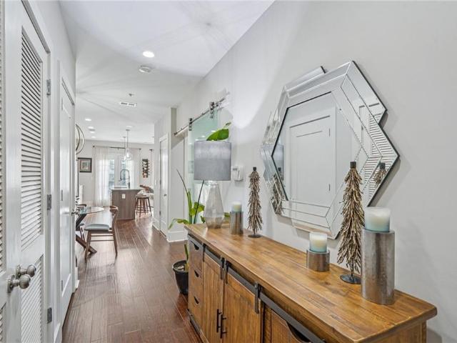 Condo for sale in Roswell, Georgia