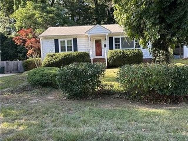 House for sale in Pfafftown, North Carolina