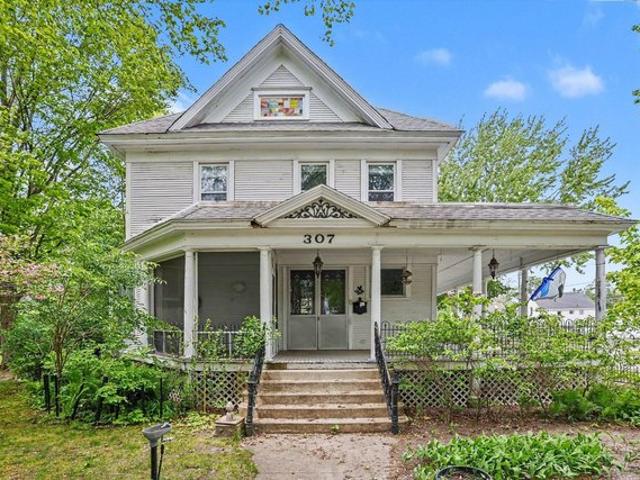 House for sale in Dowagiac, Michigan