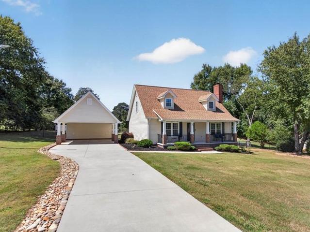 House for sale in Pelzer, Anderson County