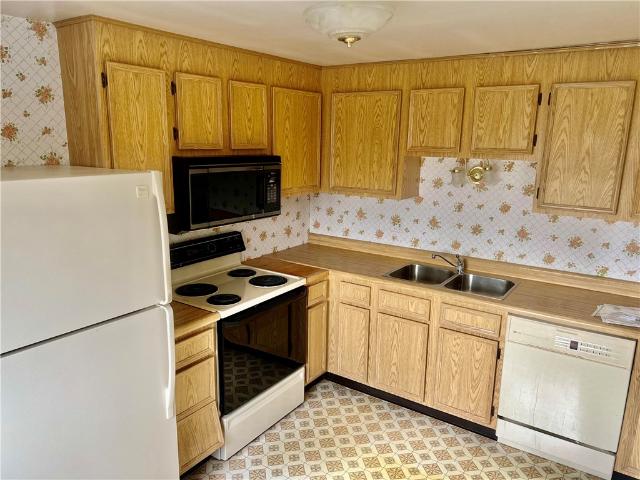 Townhouse for sale in Mc Kees Rocks, Pennsylvania