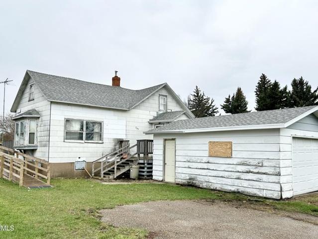 House for sale in Underwood, North Dakota