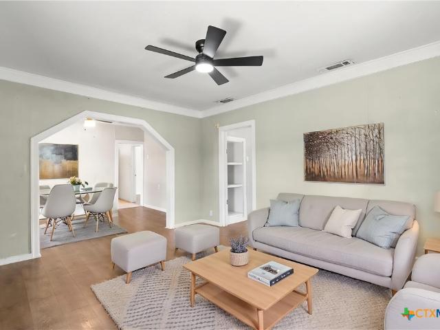 House for sale in Holland, Texas