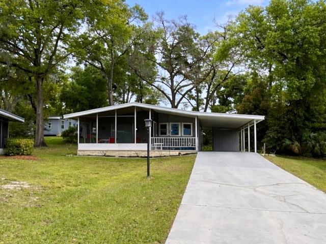 House for sale in Lady Lake, Florida