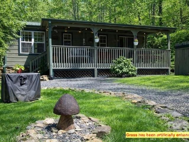 House for sale in Bakersville, North Carolina