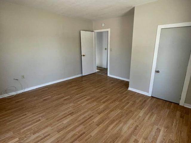 Apartment for rent in Kingston