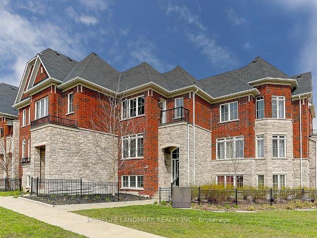Townhouse for sale in Woburn, Ontario