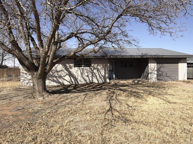 House for sale in Sundown, Texas