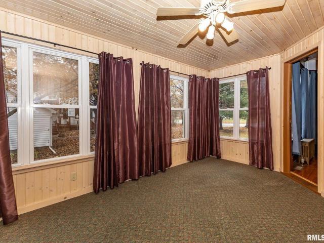 Property for sale in Cambridge, Illinois