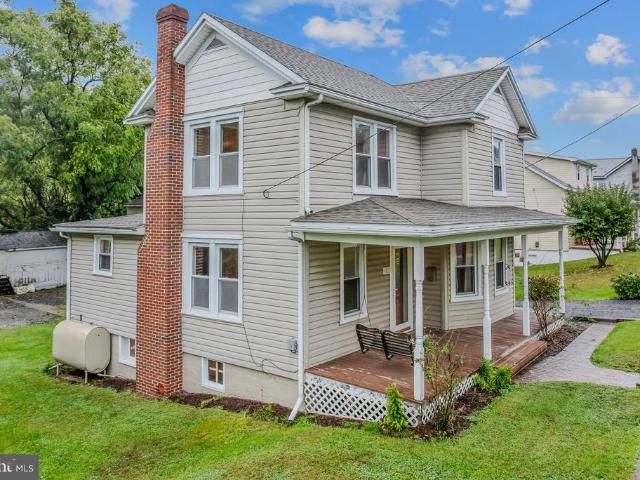 House for sale in Bath, Morgan County