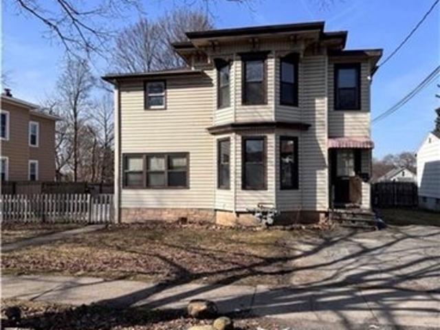 House for sale in Jamesville, New York