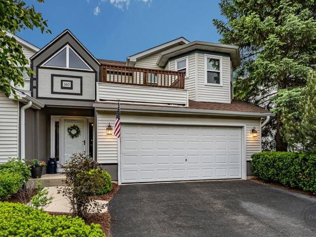 Townhouse for sale in Bolingbrook, Illinois