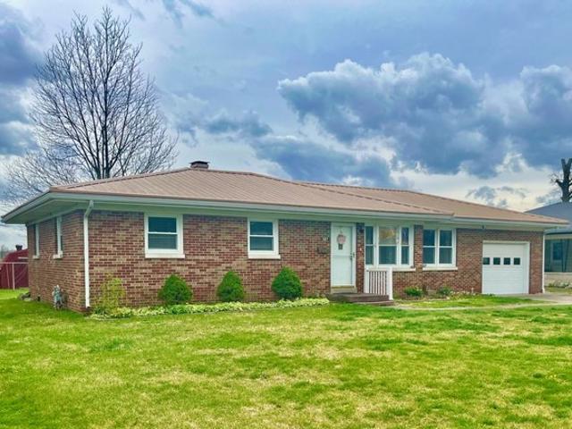 House for sale in Carmi, Illinois