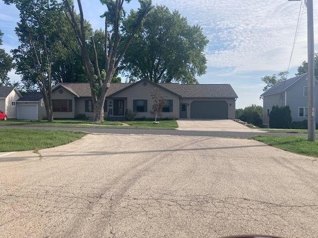 House for sale in Ridgeway, Iowa County