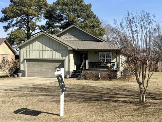 House for sale in Centre, Alabama