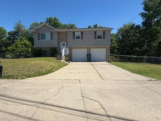 House for sale in Hurricane, West Virginia