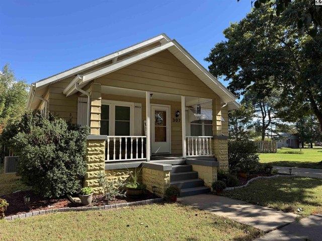 House for sale in Kinsley, Edwards County