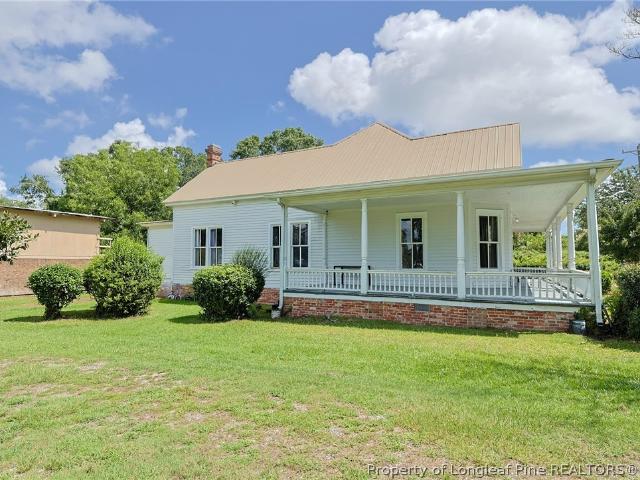 House for sale in Maxton, North Carolina