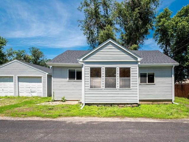House for sale in Pekin, Illinois