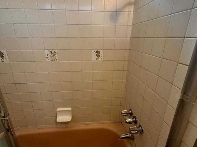 Apartment for rent in Alhambra, California