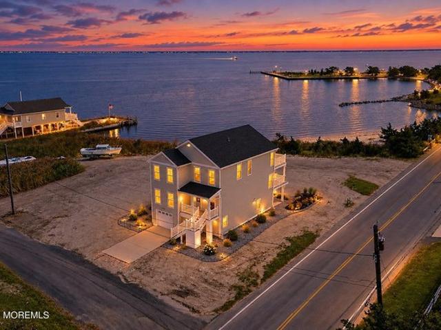 House for sale in Bayville, New Jersey