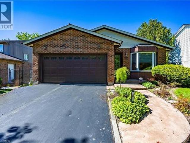 House for sale in Caledonia, Ontario