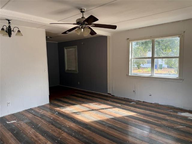 House for sale in Whitesboro, Grayson County