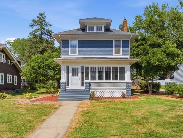 House for sale in Muscatine, Iowa