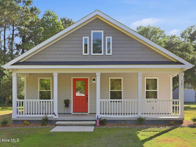 House for sale in Holly Ridge, North Carolina