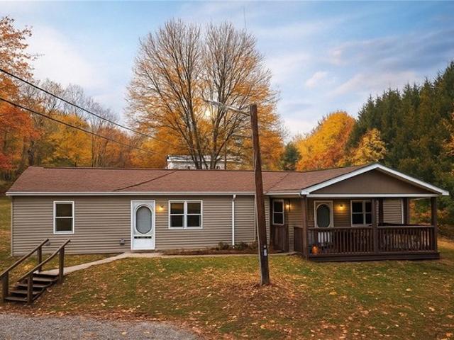 House for sale in Evans City, Pennsylvania
