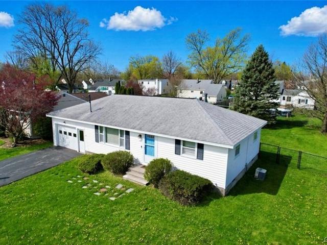 House for sale in Jamesville, New York