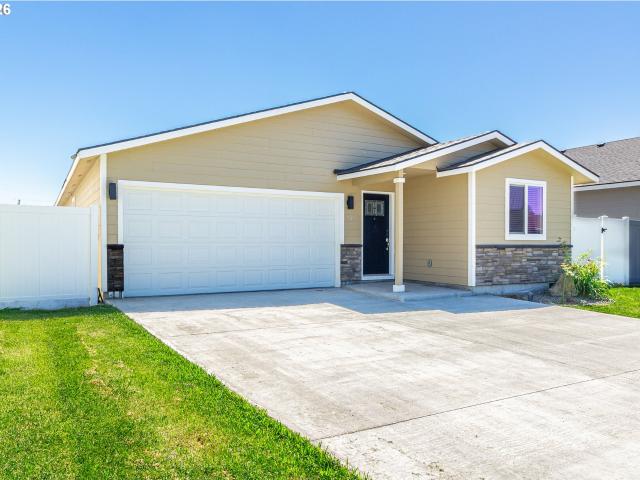 House for sale in Oregonia