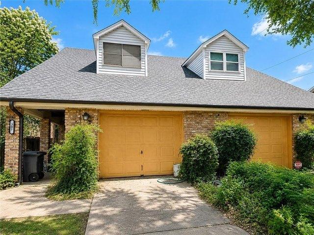 Townhouse for sale in Metairie, Louisiana