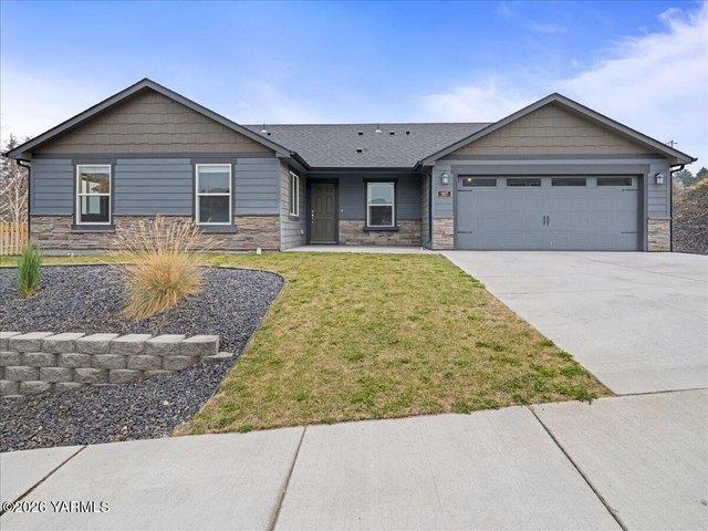 House for sale in Selah, Washington