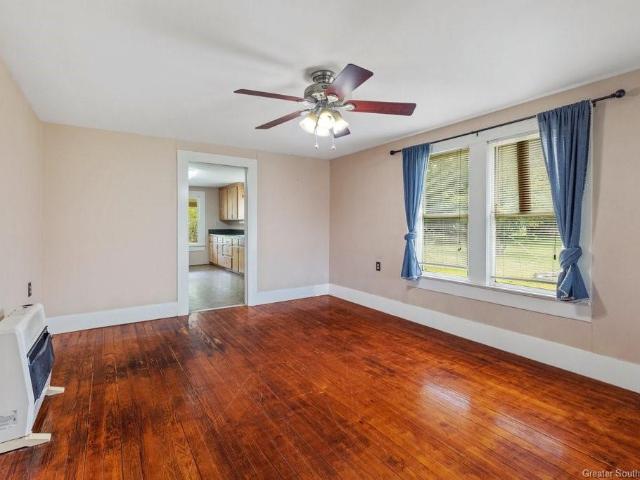House for sale in Iowa, Louisiana