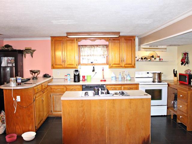 House for sale in Fountain Run, Kentucky