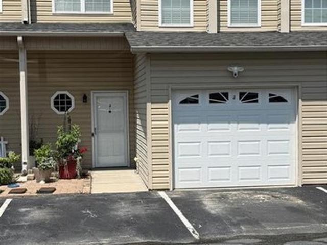 Townhouse for sale in Davidson, North Carolina