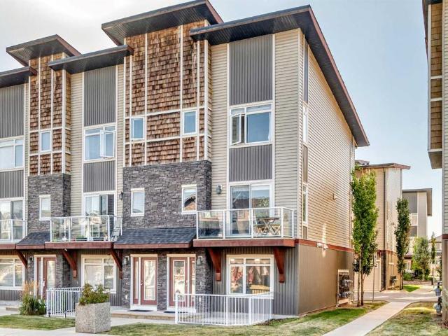 Townhouse for sale in Northwest, Alberta