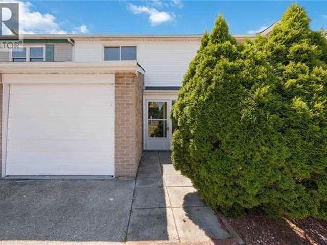 House for sale in Brights Grove, Ontario