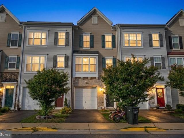 Townhouse for sale in Virginia