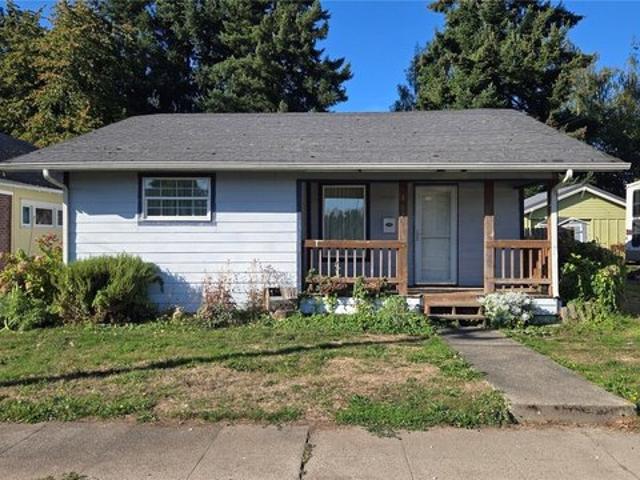 House for sale in Centralia, Washington